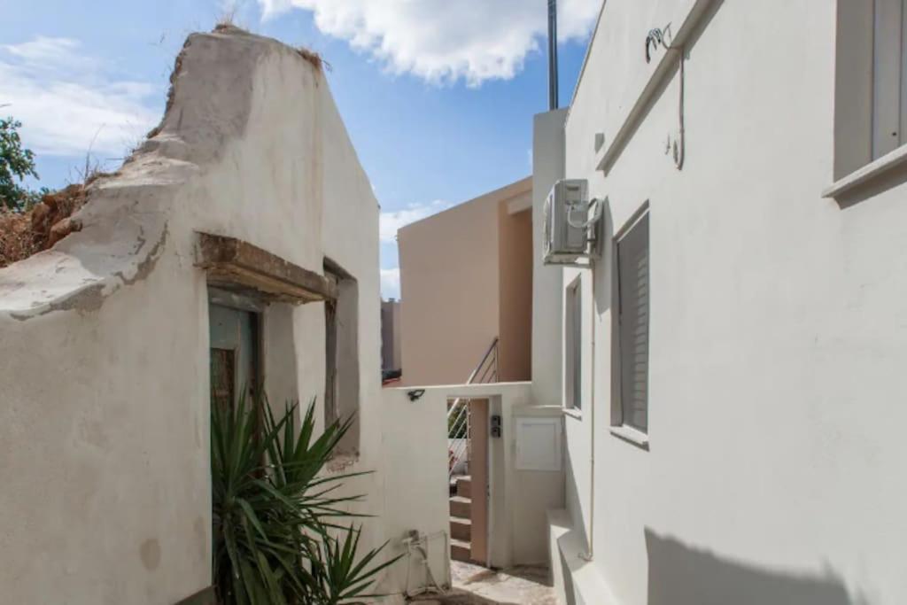 Newly Reconstructed Flat 107Sqm! Apartment Chania  Exterior foto